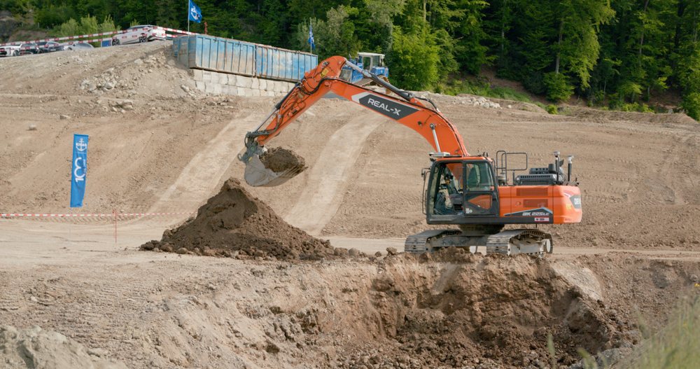 Real X autonomous excavator (DX225LC-7X)