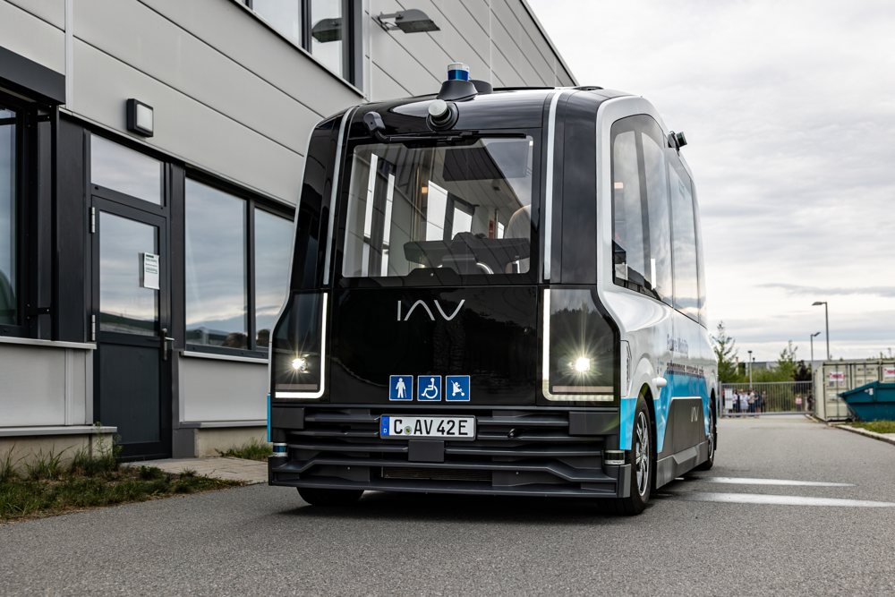 HEAT shuttle (Hamburg Electric Autonomous Transportation)